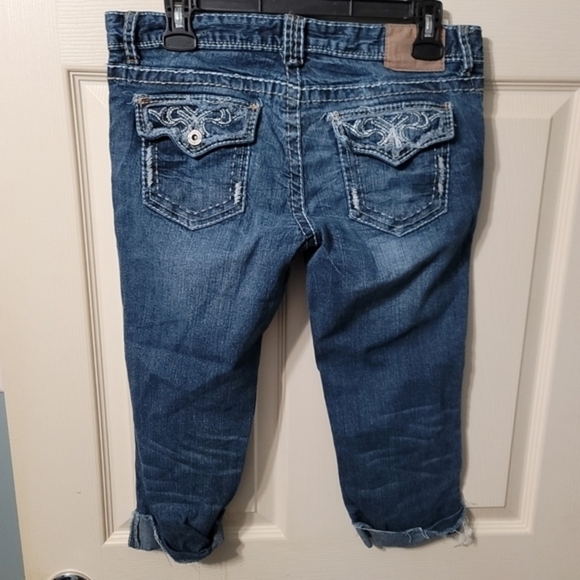 Amethyst Cropped Jeans - Picture 4 of 8